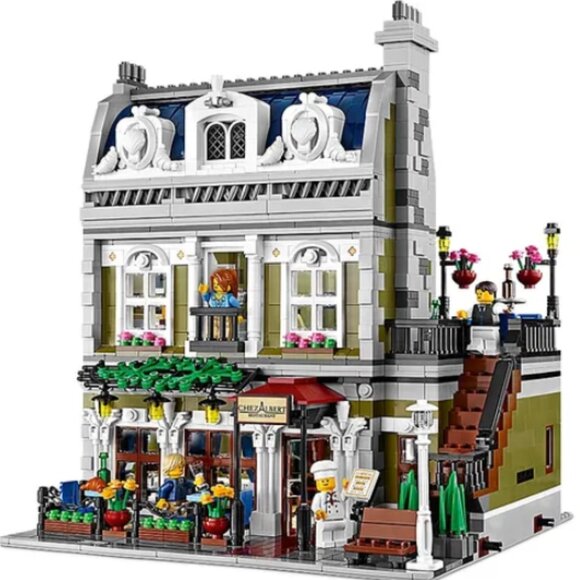 Lego 10243 Parisian Restaurant - Picture 2 of 11